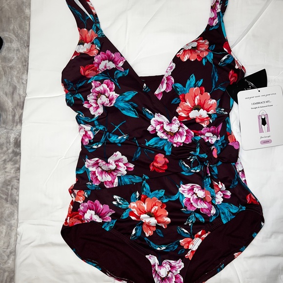 Curves Floral Print Bathing Suit - Picture 1 of 6